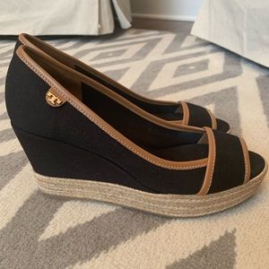 Tory Burch Majorca Peep-Toe Canvas Wedge Black/Tan